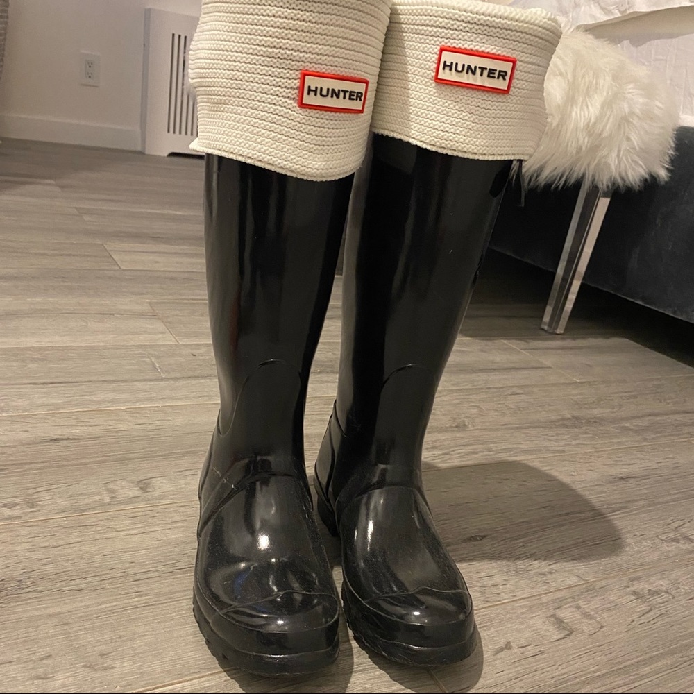 Hunter rain boots plus sock
